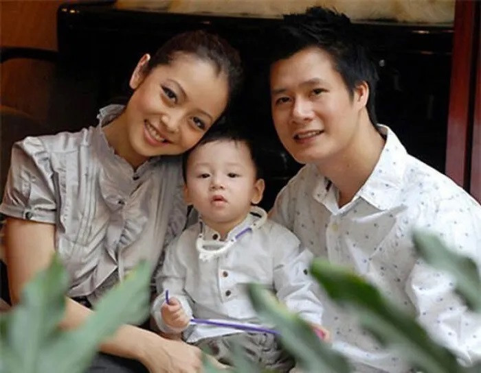 Con trai Quang Dũng và Jennifer Phạm là thủ khoa trung học